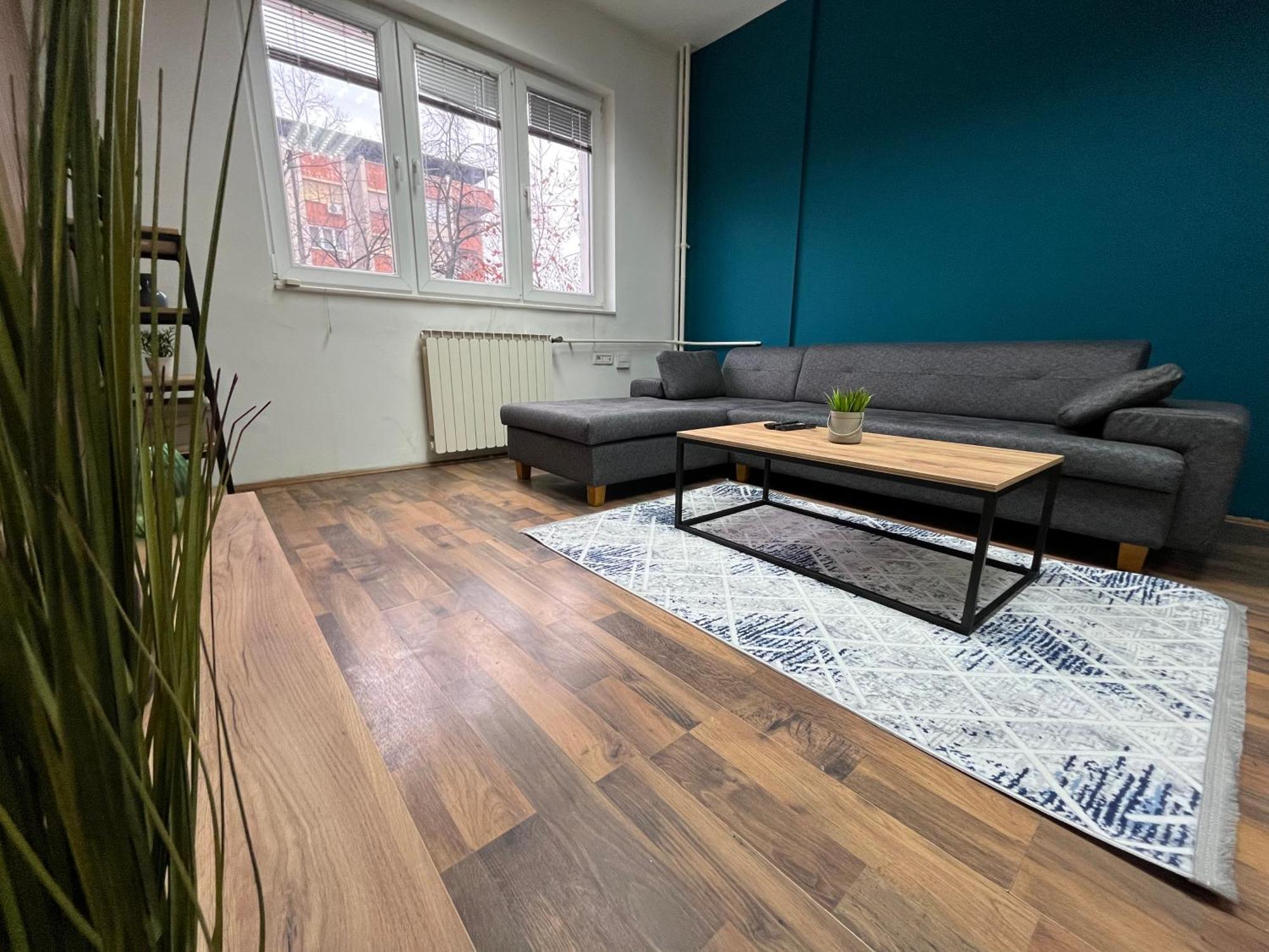 Central M - 5 Apartments Скопье Экстерьер фото