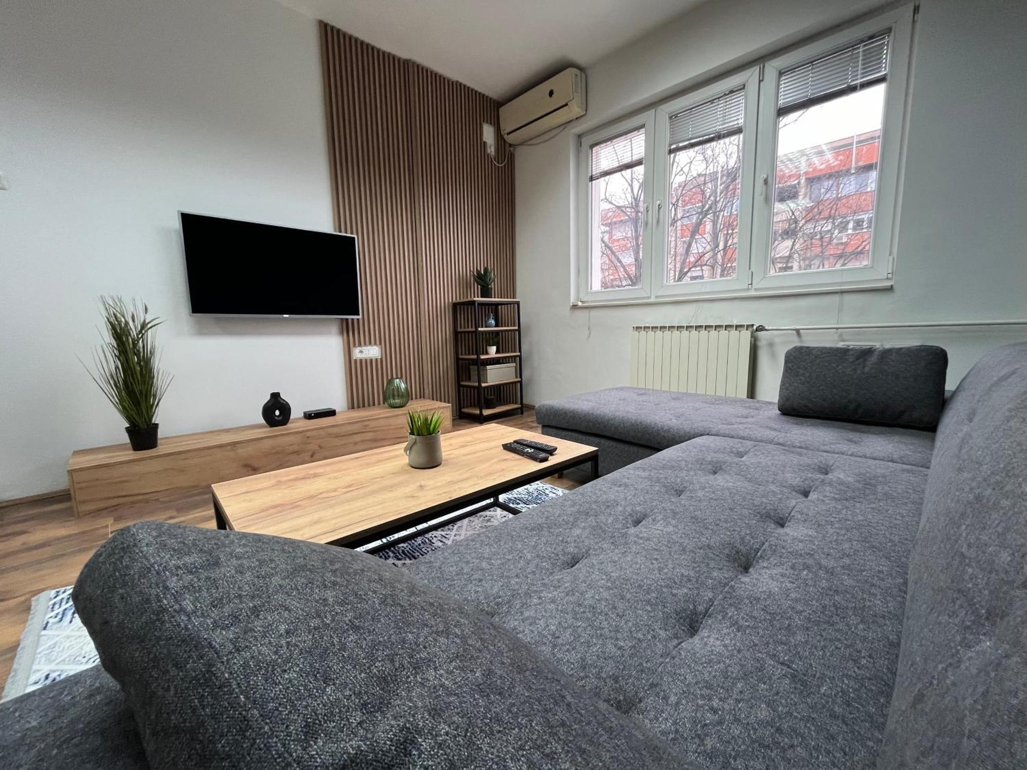 Central M - 5 Apartments Скопье Экстерьер фото