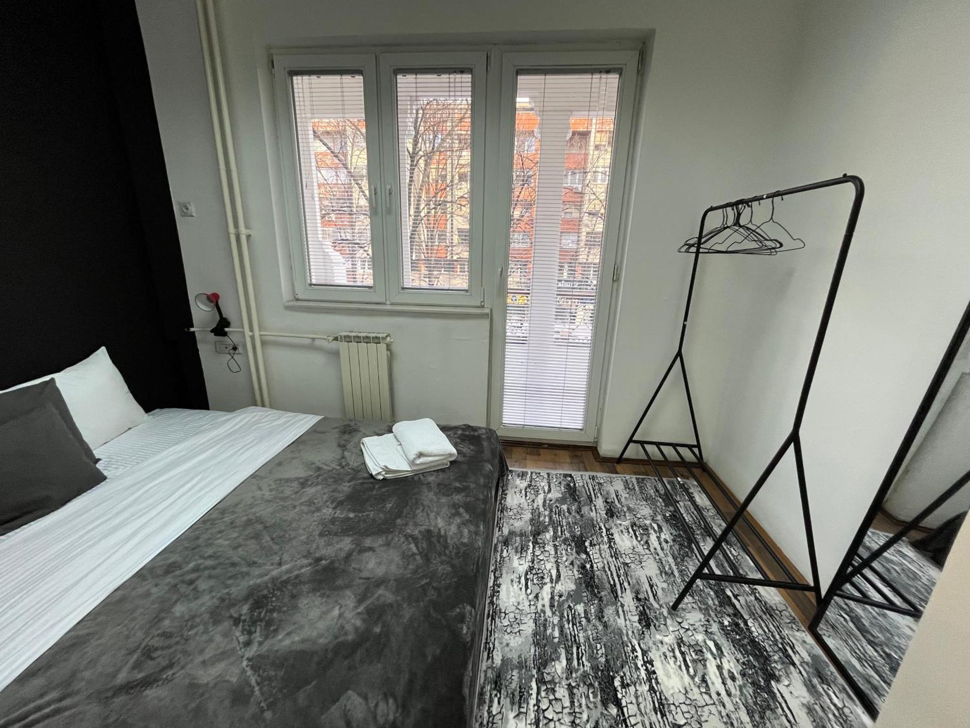 Central M - 5 Apartments Скопье Экстерьер фото