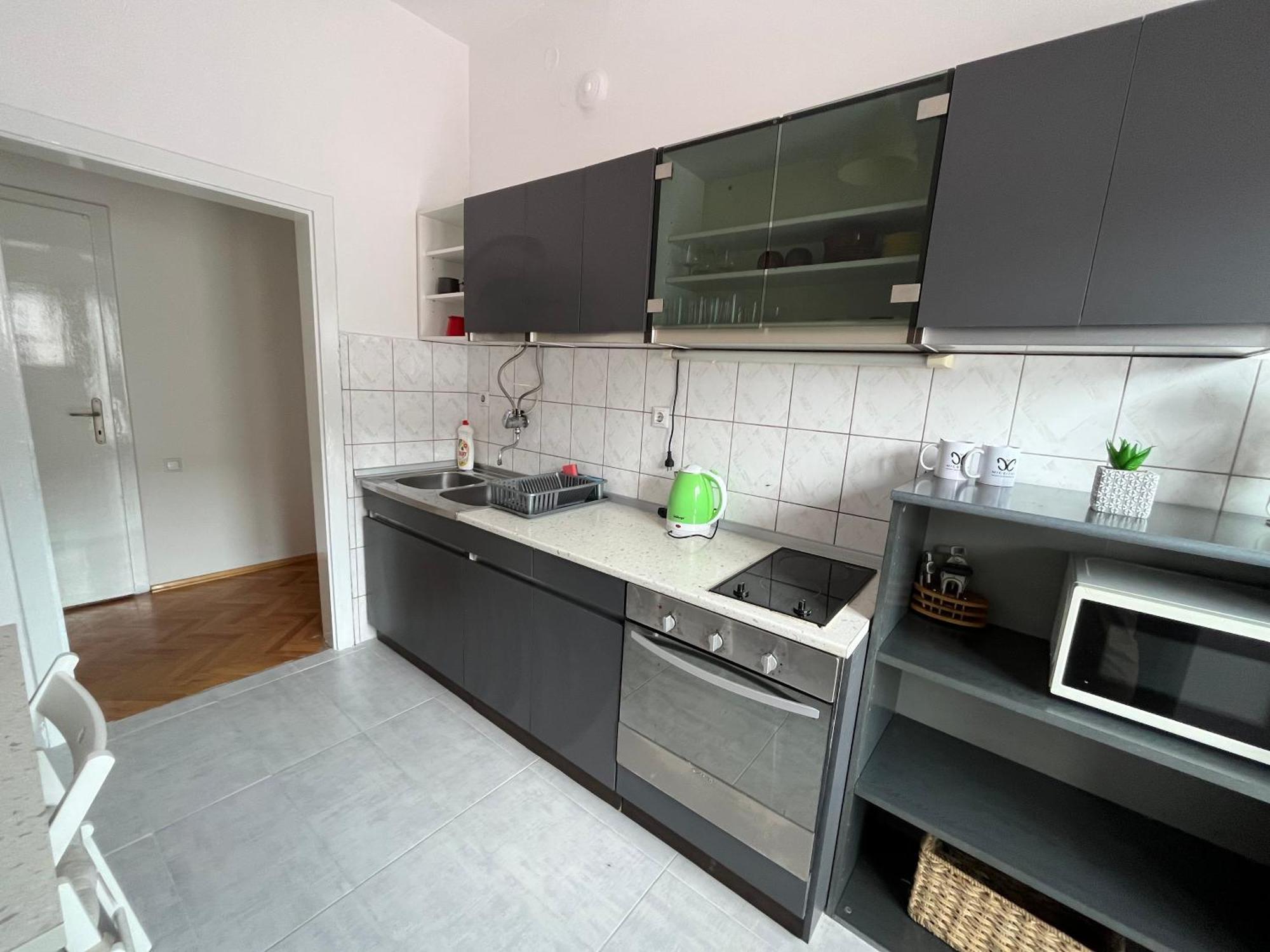 Central M - 5 Apartments Скопье Экстерьер фото