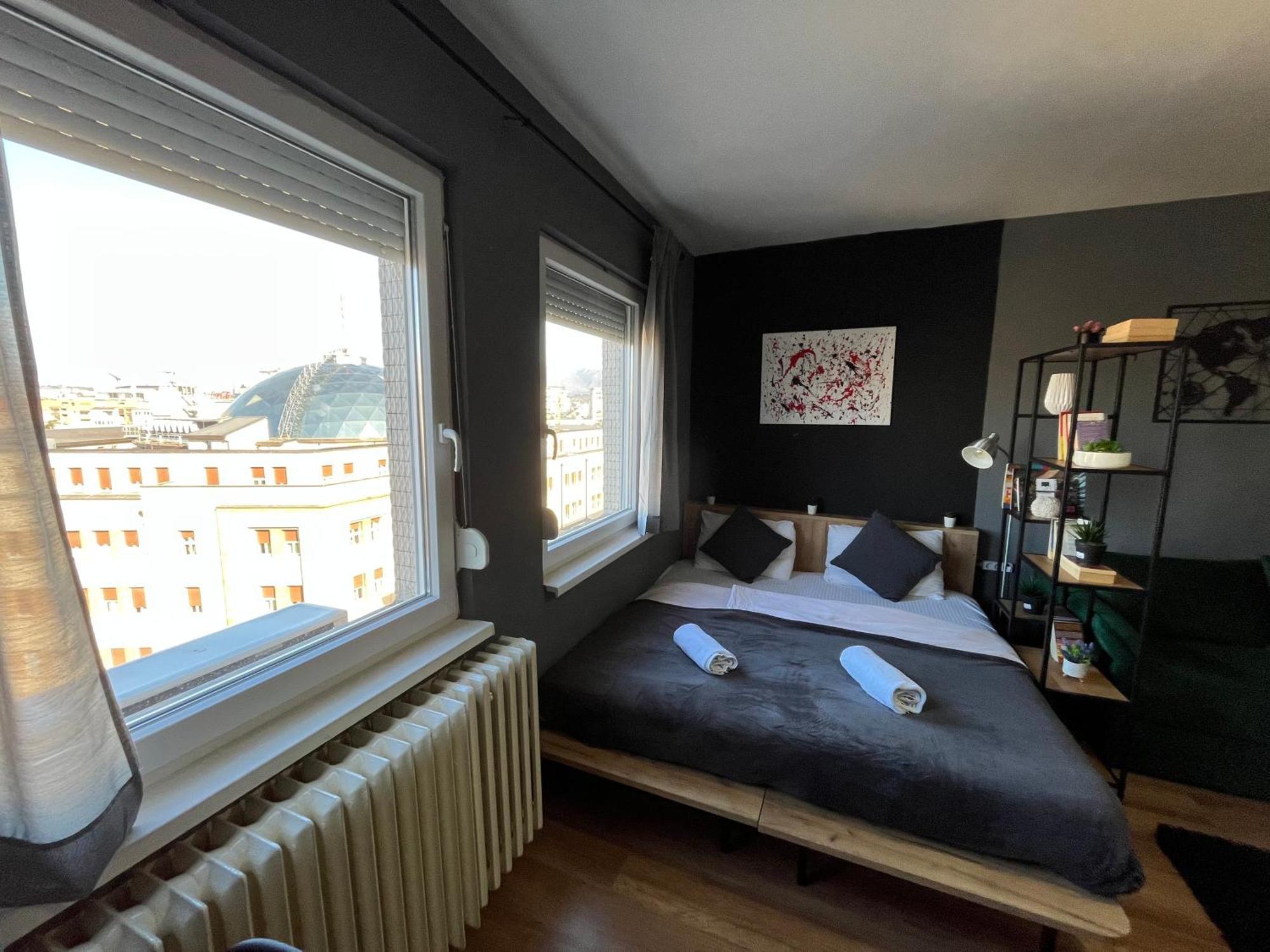 Central M - 5 Apartments Скопье Экстерьер фото