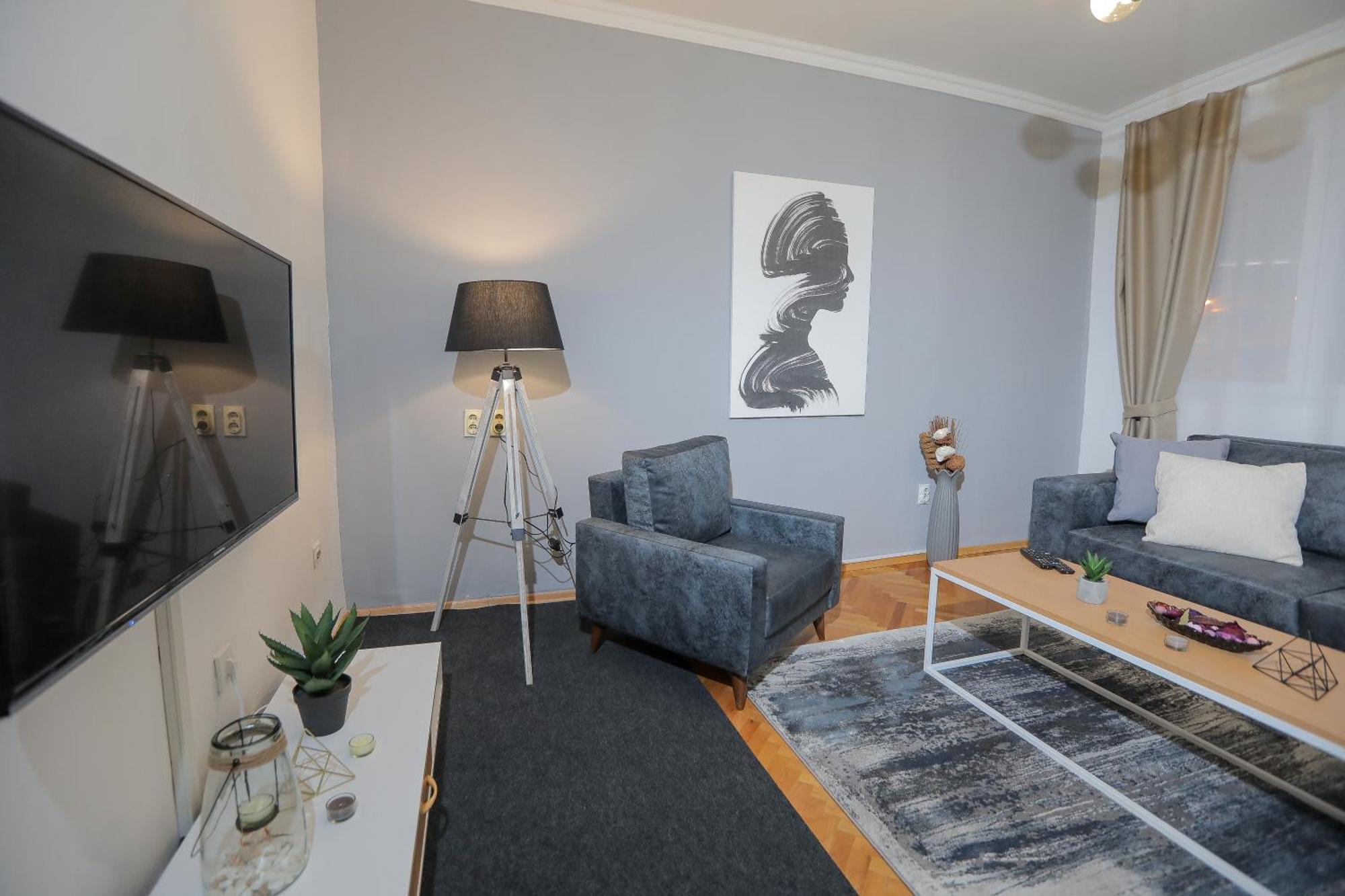 Central M - 5 Apartments Скопье Экстерьер фото