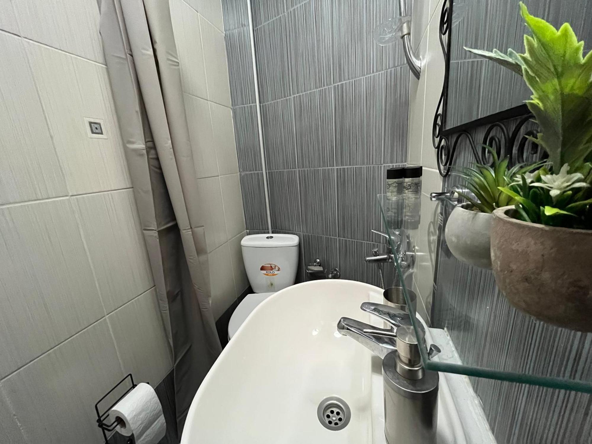 Central M - 5 Apartments Скопье Номер фото