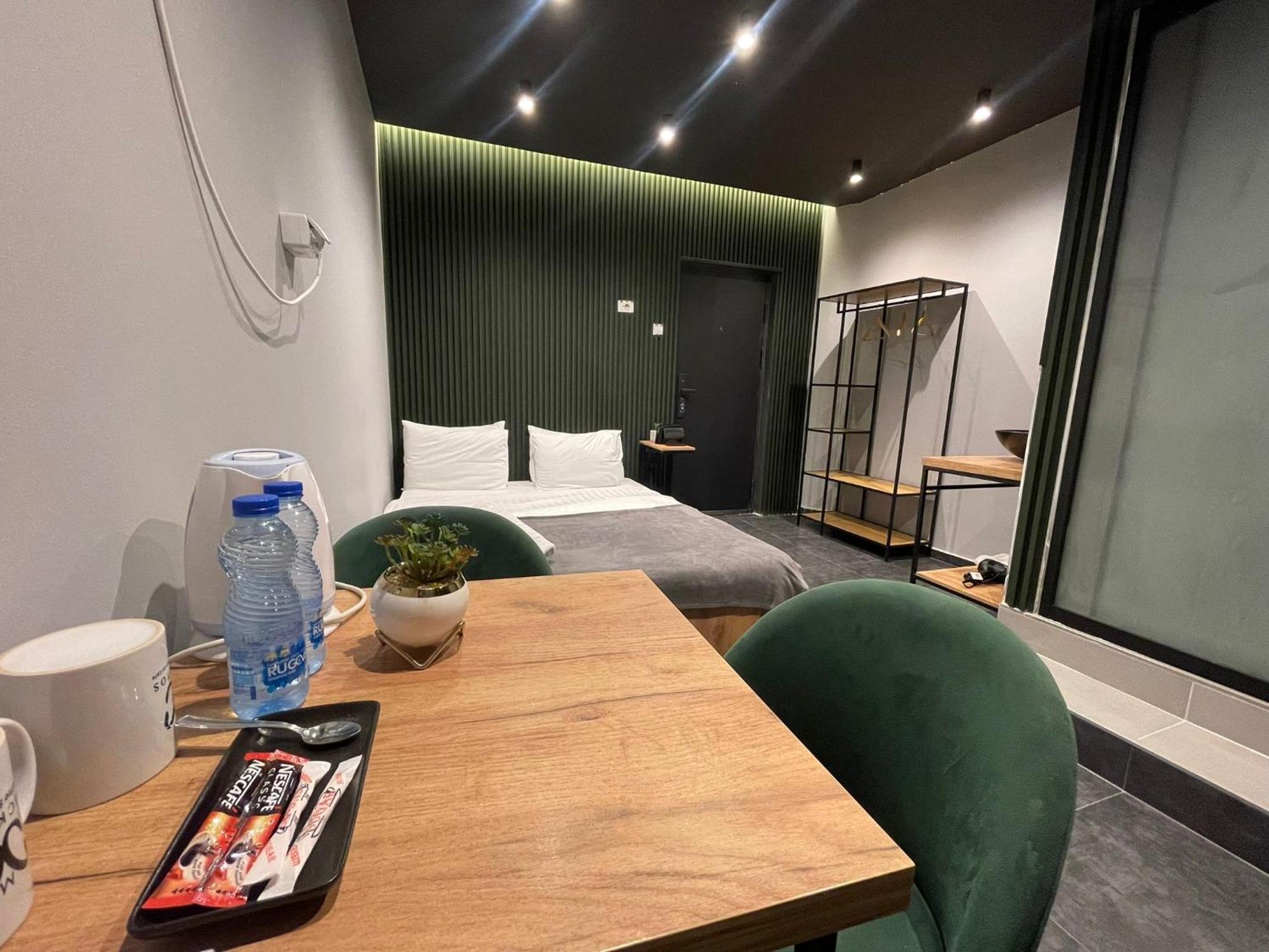 Central M - 5 Apartments Скопье Экстерьер фото