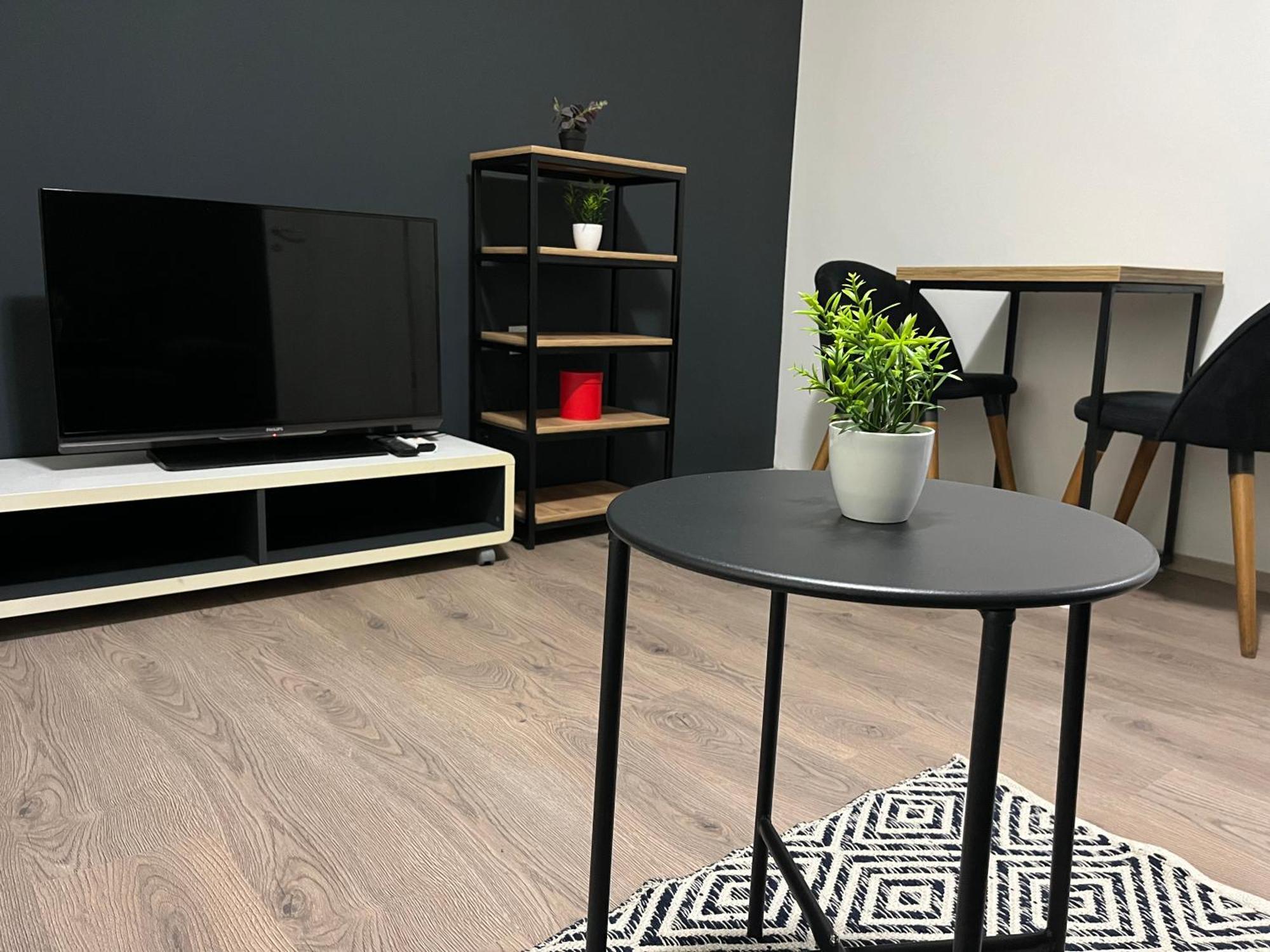Central M - 5 Apartments Скопье Экстерьер фото