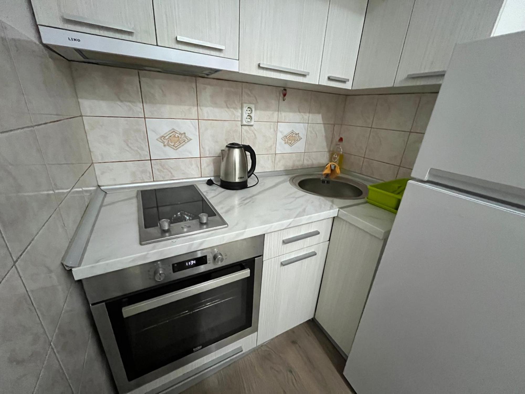 Central M - 5 Apartments Скопье Номер фото